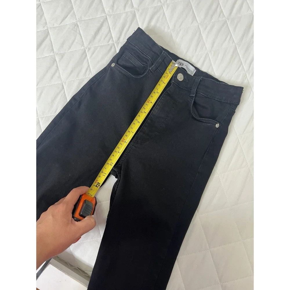 Zara Black Skinny Jeans Size 4 Minimalist Quiet Luxury‎ Clean Girl Stretch Denim